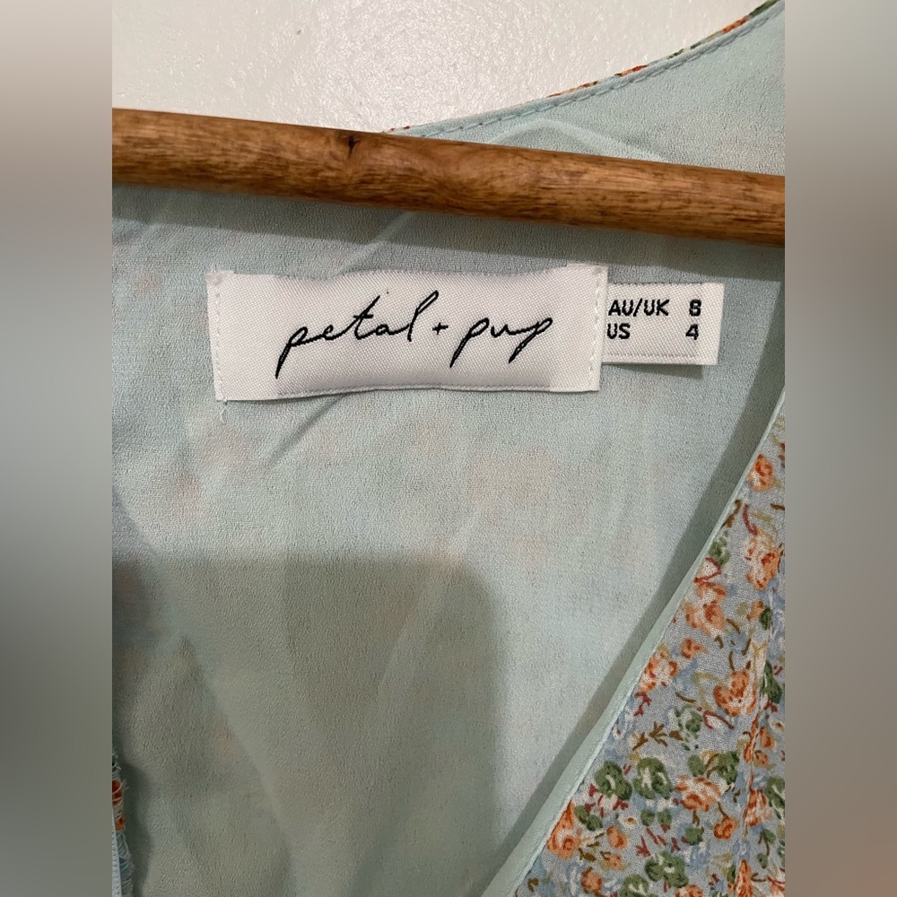 Petal + Pup Floral Midi Dress - Picture 4 of 11